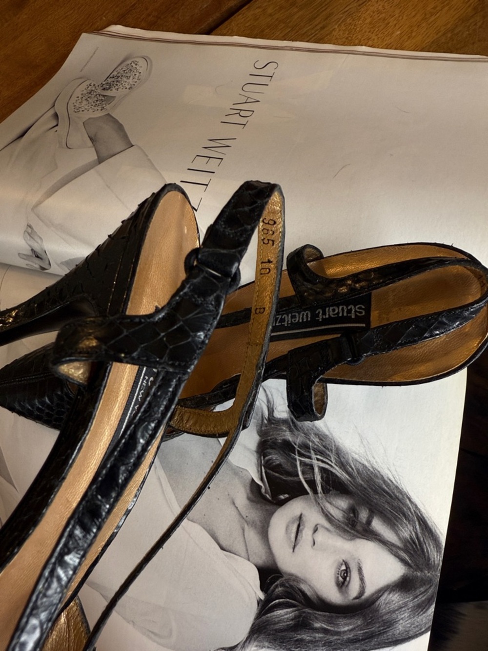 Stuart Weitzman Pointed-Toe Heels - Picture 12 of 13